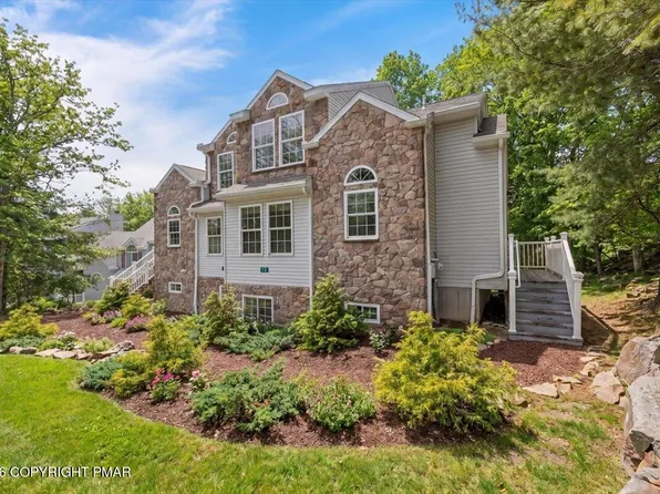 12 Beachwood Ct, Lake Harmony, PA 18624
