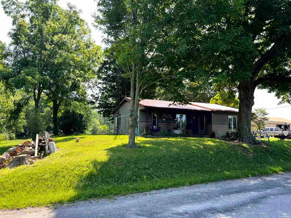 4942 N 450th Rd E, Logansport, IN 46947