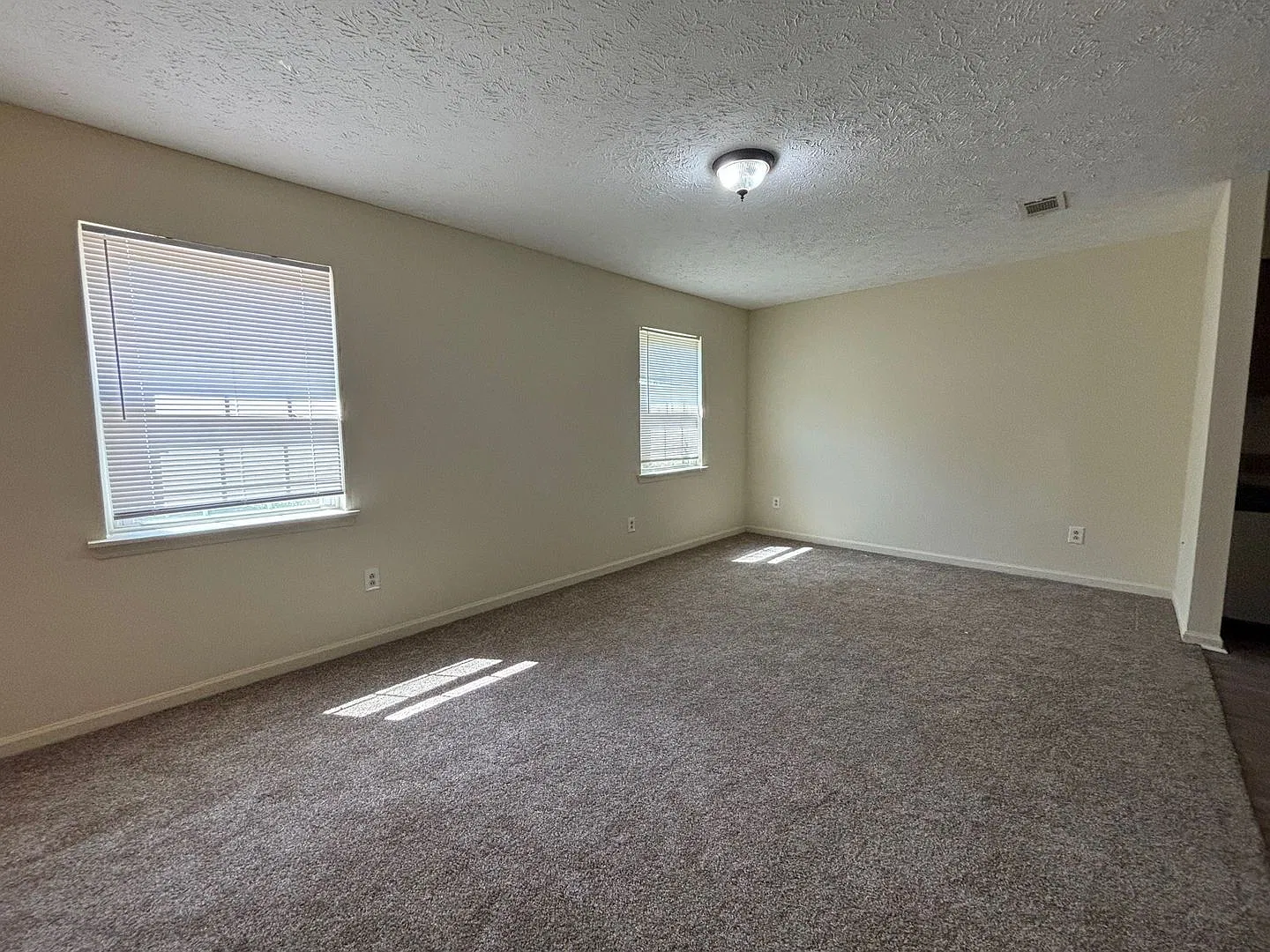 958 Pleasant Ave. — Photo 3