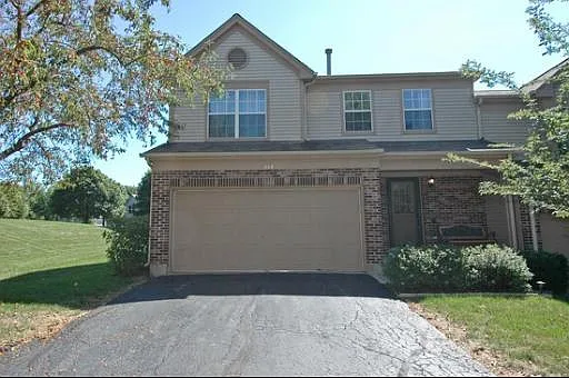 737 Longwood Dr photo 1