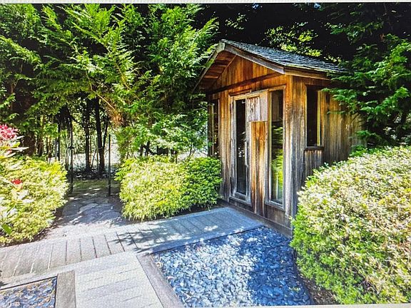 Sauna and outdoor shower