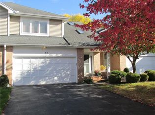 34 Waterford Cir, Rochester, NY 14618