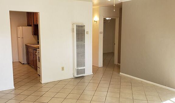 3rd image of 4425 Rosebud Ln