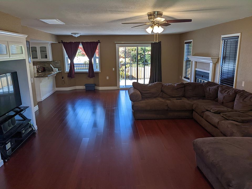 1st image of 701 Hancock Dr