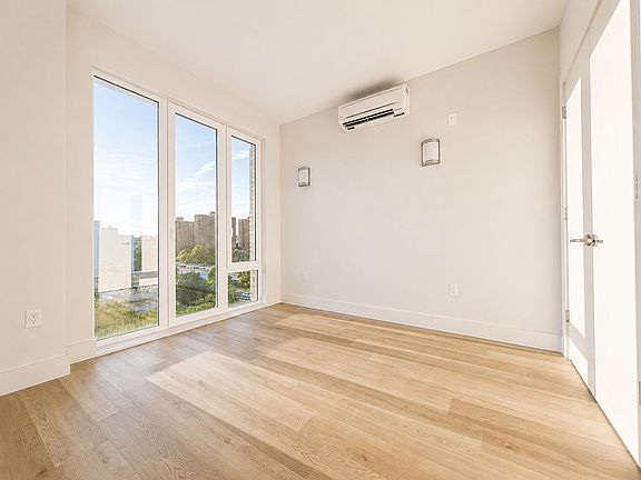 3rd image of 91 Bruckner Blvd #701