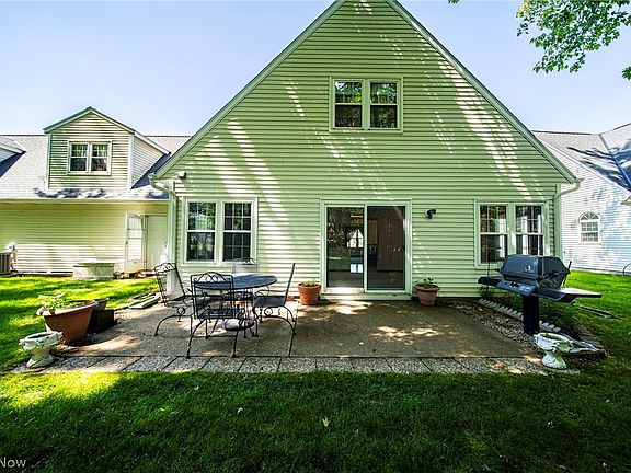 2nd image of 477 Scarborough Ln