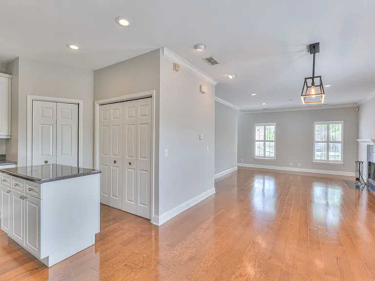 2111 Gold Valley Dr — Photo 14
