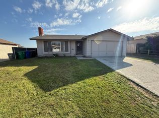 10047 Three Oaks Way, Santee, CA 92071