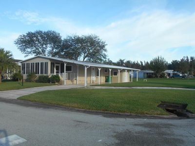 400 Macadamia Dr, Barefoot Bay, FL, 32976