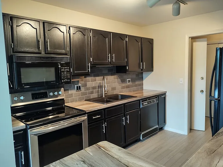 2934 Mount Hope Rd #307 — Photo 4