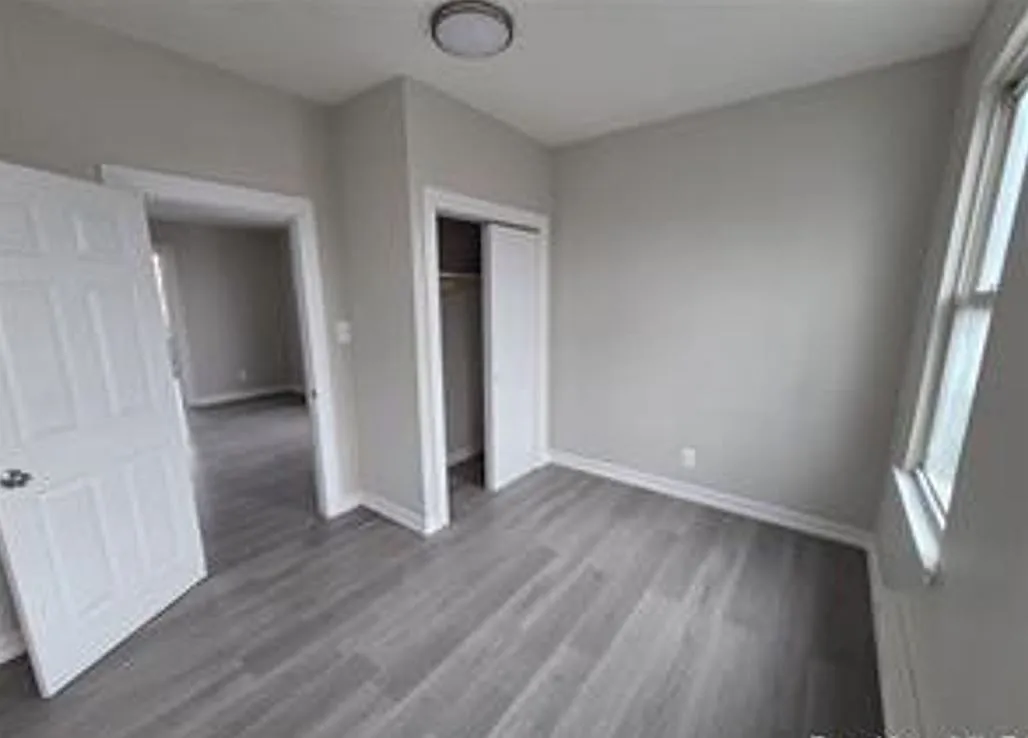 3 bed, 1225 sqft, $3,500 — Photo 4