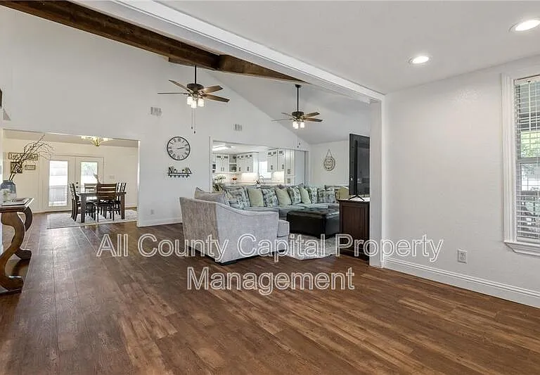 112 Old West Trl — Photo 3