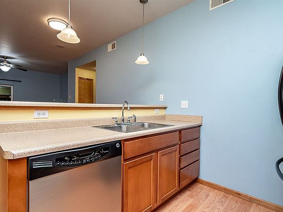 4th image of 285 Sadler Ln APT 204