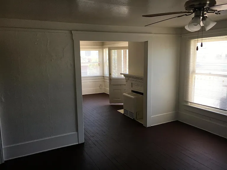 1915 4th Ave #9 — Photo 23