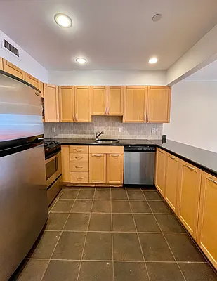 Rented by Compass | media 7