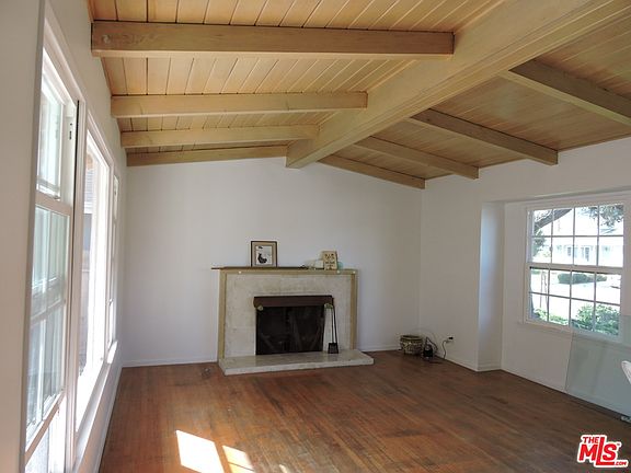3rd image of 23518 Evalyn Ave