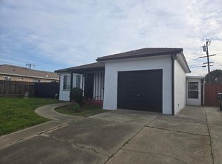 612 Martha St #1, Manteca, CA 95337