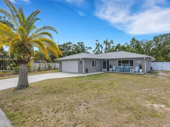 2867 Indianwood Dr, Sarasota, FL 34232