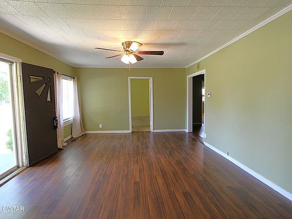 3rd image of 126 E College St
