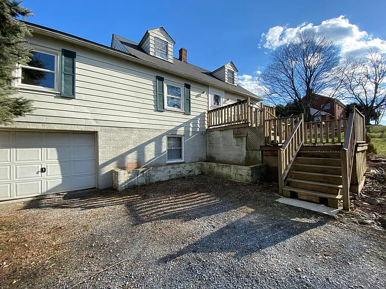 198 Garber Ln — Photo 2
