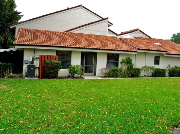 1800 Embassy Dr APT 117, West Palm Beach, FL 33401