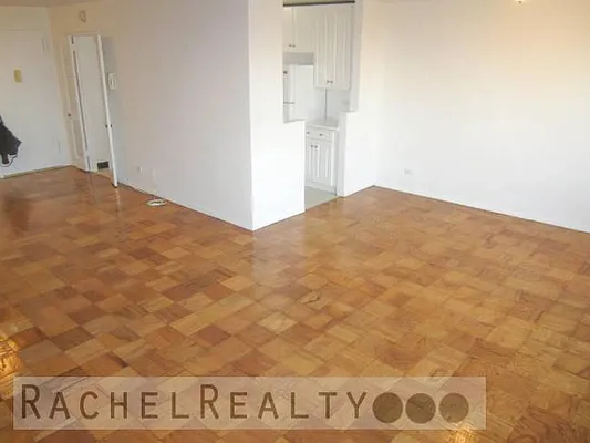 Rented by Rachel Realty | media 7