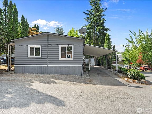 2nd image of 7701 Hardeson Road #100