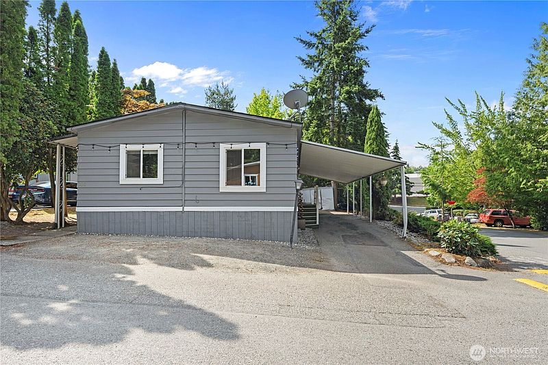 2nd image of 7701 Hardeson Road #100