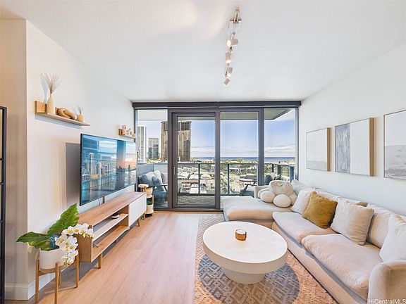 3rd image of 600 Ala Moana Blvd #1105