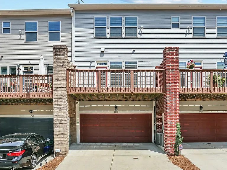 1743 Breyerton Dr — Photo 40