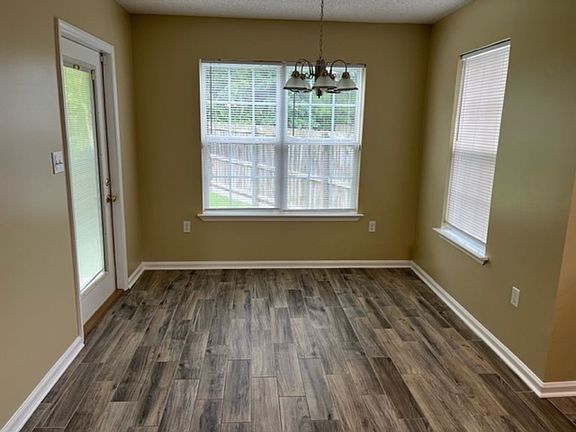 4th image of 4206 Sonoma Dr