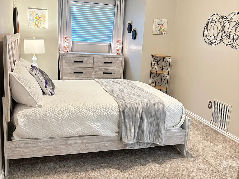 Secondary bedroom 1