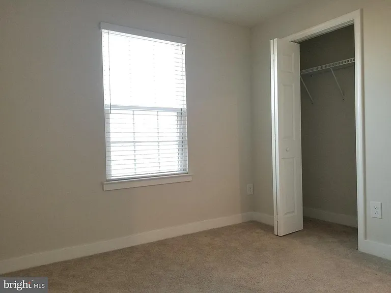 11306 Willow Green Cir — Photo 3