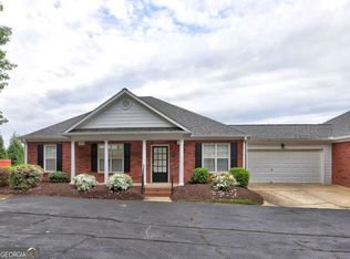 512 Courtyard Way, Woodstock, GA 30189