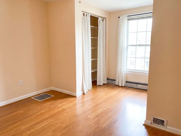 1517 Covington St — Photo 21