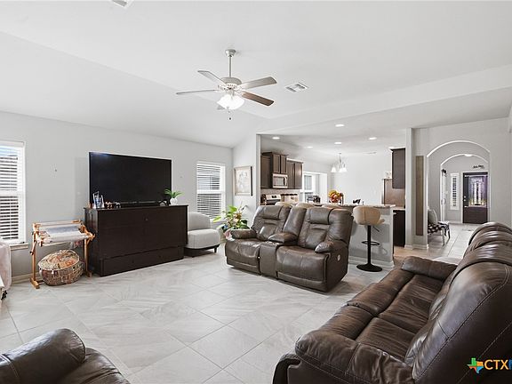 5th image of 251 Cobble Stone Ct