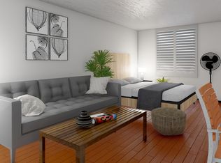 Monarch Luxury Studio Apartments, Tallahassee, FL 32301