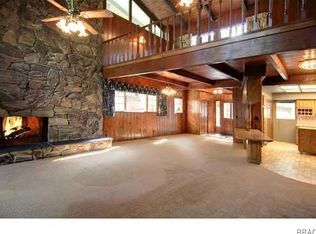 27130 Peninsula Dr, Lake Arrowhead, CA 92352