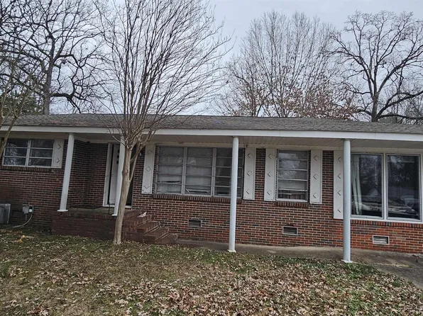 115 Stevenson Dr, Guntersville, AL 35976