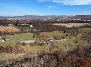 628 Warren Glen Rd, Bloomsbury, NJ 08804