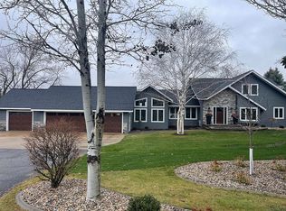 65506 210th St, Litchfield, MN 55355