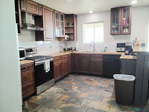 4th image of 107 Idaho Ct