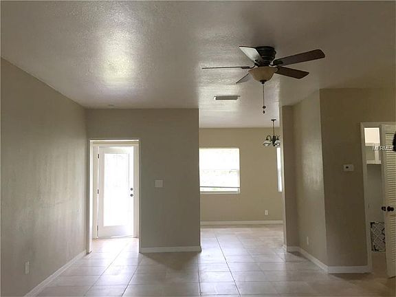 4th image of 1015 E Bougainvillea Way