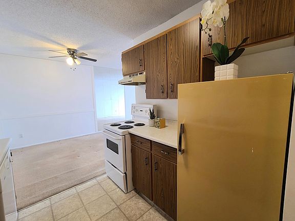 4th image of 10216 102nd Ave #308