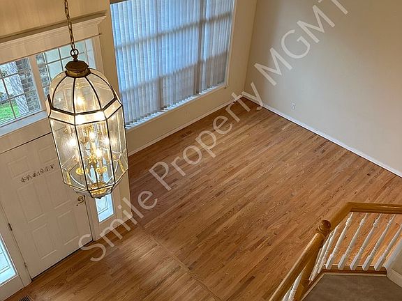 3rd image of 16087 SE Goosehollow Dr