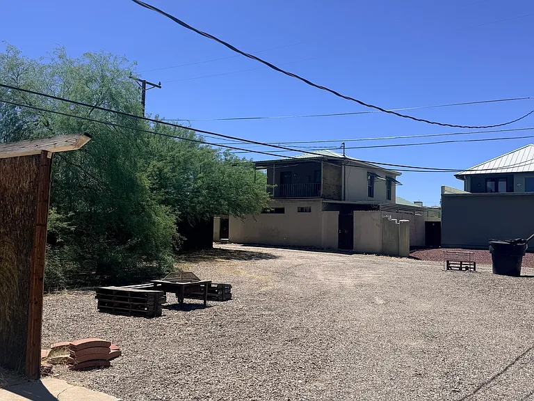 1532 E Edison St #2 — Photo 3