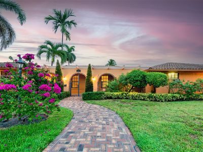 2355 NE 197th St, Miami, FL, 33180