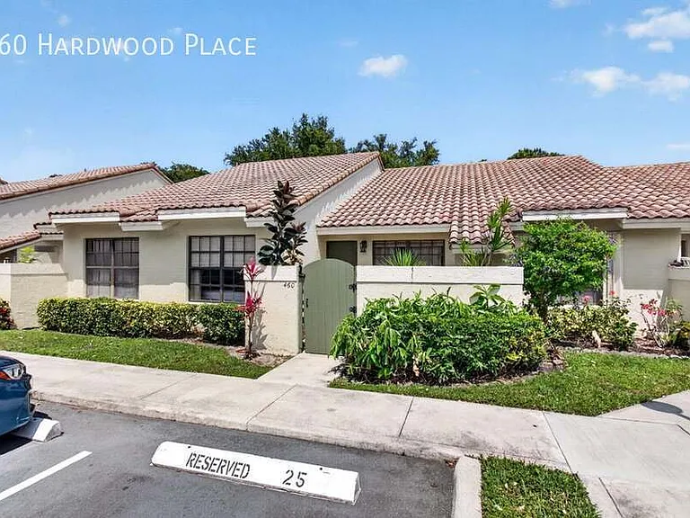 460 Hardwood Pl — Photo 8