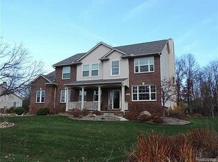 740 Donald Dr, Highland, MI