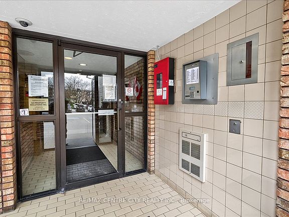 5th image of 31 Victoria St S #102